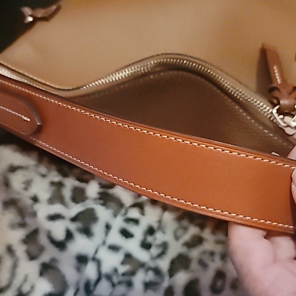 🆕Dooney Bourke Handbag - Picture 6 of 6